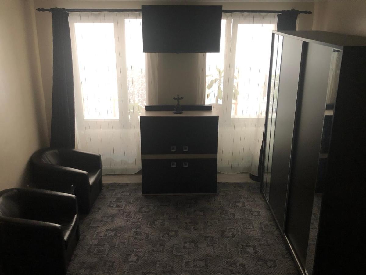 Downtown Studio Brasov Ngoại thất bức ảnh
